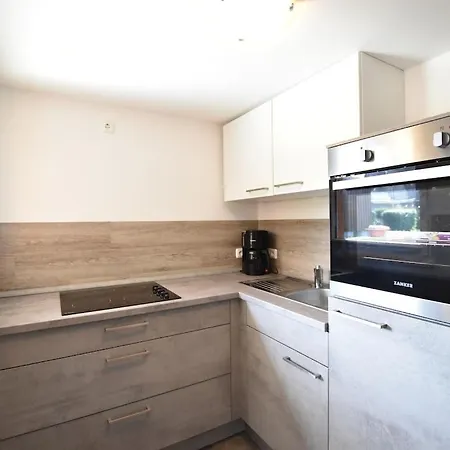 بيت للعطل Ground-floor Getaway With Garden إنسيل بويل